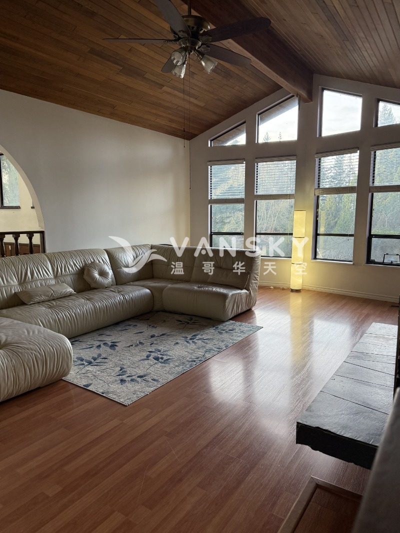 260110144600_L living.jpg